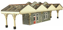 Load image into Gallery viewer, METCALFE PO322 OO/1:76 ISLAND PLATFORM BUILDING - (PRICE INCLUDES DELIVERY)