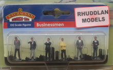 Load image into Gallery viewer, BACHMANN SCENECRAFT 36-040 OO BUSINESSMEN - (PRICE INCLUDES DELIVERY)