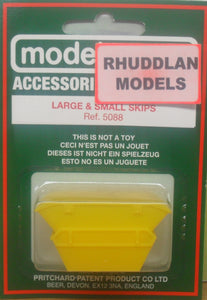 MODEL SCENE ACCESSORIES NO.5088 OO/1:76 LARGE & SMALL SKPIS - (PRICE INCLUDES DELIVERY)