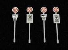 Load image into Gallery viewer, DAPOL C050 OO/1:76 ROAD SIGNS X4 - (PRICE INCLUDES DELIVERY)