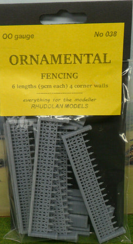 New No.38 OO gauge ORNAMENTAL FENCES (6) unpainted.