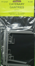 Load image into Gallery viewer, New No.46 OO GAUGE CATENARY GANTRY (5) unpainted.