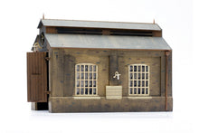 Load image into Gallery viewer, DAPOL C007 OO/1:76 ENGINE SHED - (PRICE INCLUDES DELIVERY)