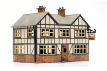 Load image into Gallery viewer, DAPOL C025 OO/1:76 COUNTRY INN - (PRICE INCLUDES DELIVERY)