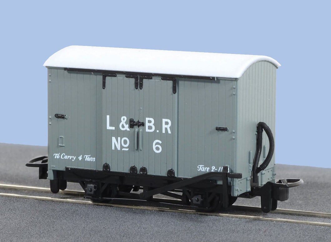 PECO GREAT LITTLE TRAINS GR-220D NARROW GAUGE BOX VAN L&B LIVERY - (PRICE INCLUDES DELIVERY)