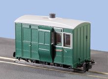 Load image into Gallery viewer, PECO GREAT LITTLE TRAINS GR-530 NARROW GAUGE FREELANCE 4 WHEEL BRAKE  COACH - (PRICE INCLUDES DELIVERY)