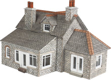 Load image into Gallery viewer, METCALFE PN157 N GAUGE GRANGE HOUSE - (PRICE INCLUDES DELIVERY)