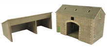 Load image into Gallery viewer, METCALFE PO251 OO/1.76  MANOR FARM BARN - (PRICE INCLUDES DELIVERY)