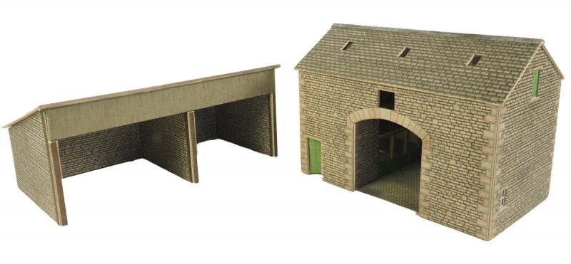 METCALFE PO251 OO/1.76  MANOR FARM BARN - (PRICE INCLUDES DELIVERY)