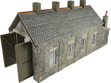 Load image into Gallery viewer, METCALFE PO332 OO/1:76 ENGINE SHED SINGLE TRACK STONE BUILT - (PRICE INCLUDES DELIVERY)