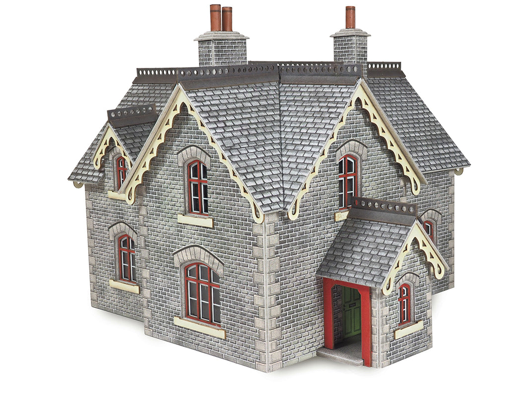 METCALFE PO335 OO GAUGE STATION MASTER'S HOUSE- (PRICE INCLUDES DELIVERY)