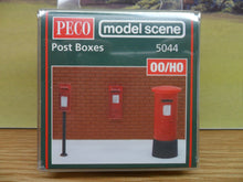 Load image into Gallery viewer, PECO MODEL SCENE 5044 OO 1:76   POST BOXES - (PRICE INCLUDES DELIVERY)