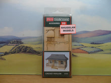 Load image into Gallery viewer, PECO MODEL SCENE 5400 OO/1:76 CRICKET PAVILION - (PRICE INCLUDES DELIVERY)