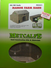 Load image into Gallery viewer, METCALFE PO251 OO/1.76  MANOR FARM BARN - (PRICE INCLUDES DELIVERY)