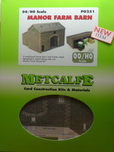 Load image into Gallery viewer, METCALFE PO251 OO/1.76  MANOR FARM BARN - (PRICE INCLUDES DELIVERY)
