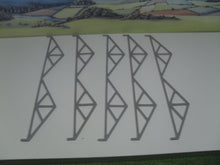 Load image into Gallery viewer, New No.7 OO gauge roof trusses double (5) unpainted.
