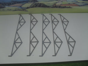 New No.7 OO gauge roof trusses double (5) unpainted.