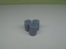 Load image into Gallery viewer, New No.17 OO gauge oil drums (10) unpainted.