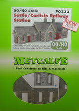 Load image into Gallery viewer, METCALFE PO333 OO/1:76 RAILWAY STATION SETTLE CARLISLE - (PRICE INCLUDES DELIVERY)