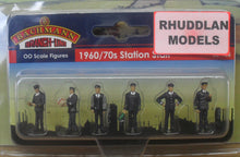 Load image into Gallery viewer, BACHMANN SCENECRAFT 36-405 OO 1960/70 STATIONSTAFF - (PRICE INCLUDES DELIVERY)