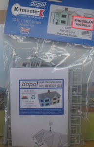 DAPOL C057 OO/1:76 PAIR OF SEMI DETACHED HOUSE - (PRICE INCLUDES DELIVERY)