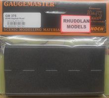 Load image into Gallery viewer, GAUGEMASTER GM 375 OO/1:76 ASPHALT ROAD 1M, 66MM - (PRICE INCLUDES DELIVERY)