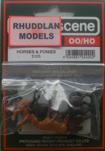 Load image into Gallery viewer, MODEL SCENE ACCESSORIES NO.5105 OO/1:76 HORSES &amp; PONIES - (PRICE INCLUDES DELIVERY)
