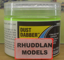 Load image into Gallery viewer, WOODLAND SCENICS CW4539 DUST DABBER - (PRICE INCLUDES DELIVERY)