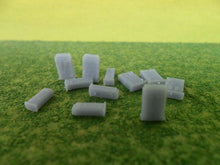 Load image into Gallery viewer, New No.75 N GAUGE LINESIDE BOXES (12) unpainted.